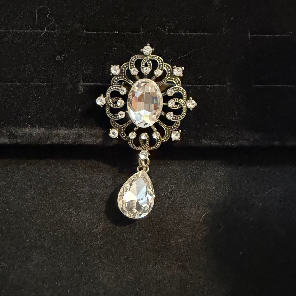 Vintage Style Silver Tone Filigree Rhinestone Brooch Teardrop Dangle Pin
